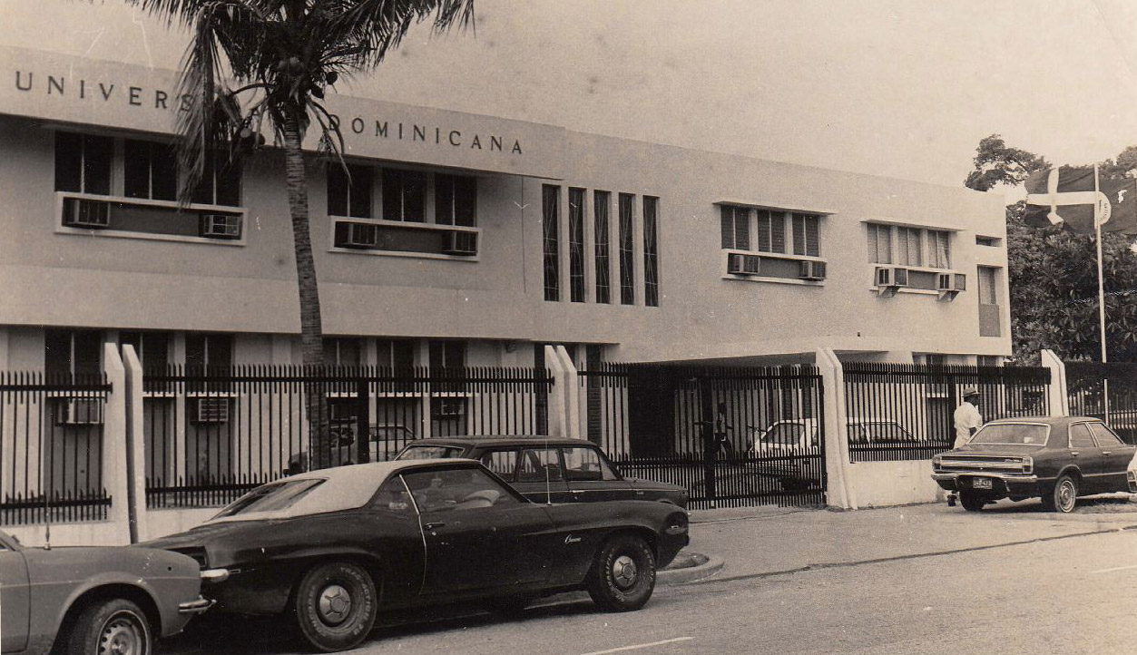 oym-fachada-1980 oym-fachada-1980